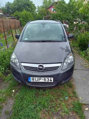 Eladó  Opel Zafira B. 7személyes kombi.Friss műszakival.