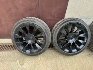 Tesla Model Y Performance 20" Induction nyári garnitúra eladó 255 40 R20 Michelin Pilos Sport EV - kép 3