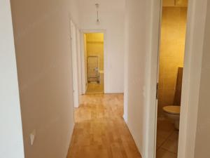 A Marina parton szeptembertől szép 4 szobás lakás kiadó! - kép 8