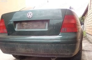 Volkswagen Bora gyári bontott alkatrészek kedvező áron eladók. 