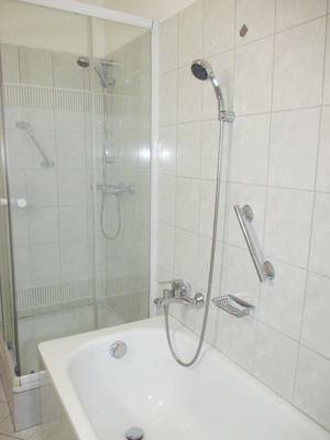 Kiadó 1 szobás lakás a Palotanegyedben, belső kertre néző - kép 13