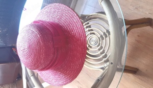 Szép, elegáns női kalap, pink színben eladó.  - kép 2