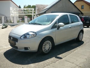 Fiat punto 1.2 8v    akció! vevő nevére átírva 