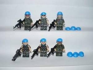 Lego Swat kommandós katonák U.N. Ensz békefenntartó alakulat katona 6db - kép 7