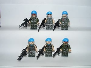 Lego Swat kommandós katonák U.N. Ensz békefenntartó alakulat katona 6db - kép 9