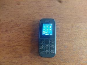 Nokia 105 független telefon - kép 5