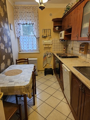 Szombathelyen, befektetésre is alkalmas egyedi fútéses, erkélyes lakás azonnali költözéssel! - kép 7