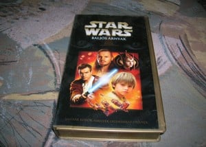 Star Wars: Baljós árnyak VHS