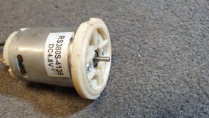 RS380S DC 4,8V villanymotor eladó - kép 3