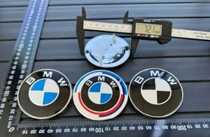 Új BMW 74mm Gépház Motorház Csomagtartó Embléma Jel 51148132375 - kép 1