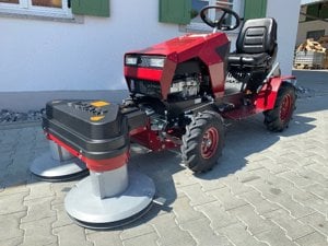 16 LE-s Briggs motoros, Panter FD-5 fűkaszáló traktor, cseh gyártmány!