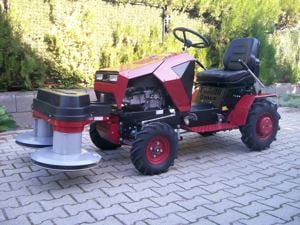 16 LE-s Briggs motoros, Panter FD-5 fűkaszáló traktor, cseh gyártmány! - kép 3