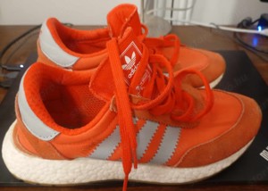 Adidas Iniki Runner cipő, 38-as méretben.