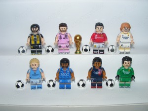 Lego Focista figurák Futball foci Messi Neymar Ronaldo Modric Benzema + arany króm kupa ÚJ