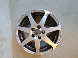 Eladó 4 db 15"-os 5x100 VW alufelni - kép 5