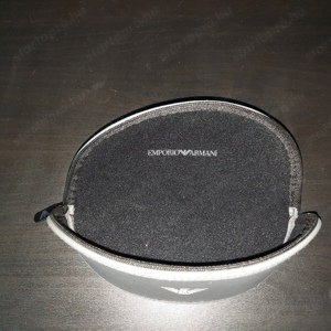 Armani napszemüvegtok - kép 4