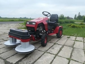 16 LE-s Briggs motoros, Panter FD-5 fűkaszáló traktor, cseh gyártmány! - kép 5