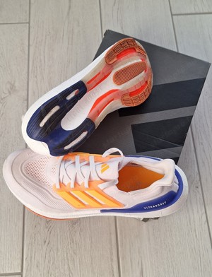 Adidas Ultraboost Light futócipő - kép 2