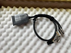 Asus GC31S VGA ADP Cable  GC31S VGA ADP CABLE L:0.64M 14017-00810800