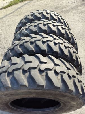 12.5 R20 335 80 R20 használt Dunlop SP T9 rakodógép gumik 12,5 r20 335 80r20 terepgumi - kép 11