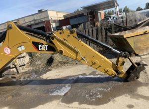 Caterpillar 428 F2 típusú univerzális földmunkagép - kép 14