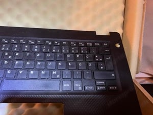 Dell Inspiron 3482 3493 Vostro 3480 palmrest német billentyű hib K0NYW - kép 3