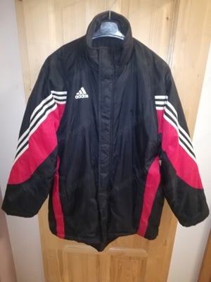 Adidas unisex jó állapotú télikabát eladó