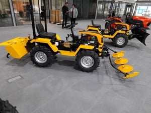 Tauros ZX 18 4x4, 18 LE-s kertészeti kistraktor kedvező áron - kép 15