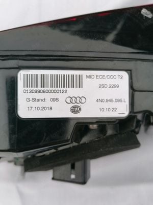 Audi A8 hátsó lámpa.  - kép 8