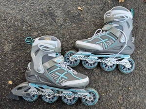 40 es Rollerblade Sirio XTR görkorcsolya jó állapotban 15.000 Ft ért