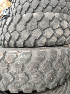  365 85 R20 használt Michelin xzl  365 85 r20 365 85r20 365 85r20 365 85 r20 - kép 4