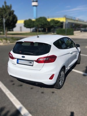 Ford Fiesta 1.5 TDCi, 2018-as, 2 személyes kisteher - kép 3