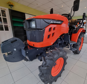 Avanger-25LE, 4WD, pár üzemórás traktor - kép 3