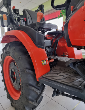 Avanger-25LE, 4WD, pár üzemórás traktor - kép 6