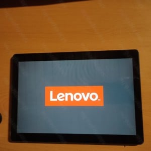 Lenovo M10 HD tablet - kép 6