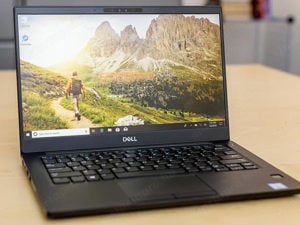 MAGYAR billentyűs: Dell Latitude 7390