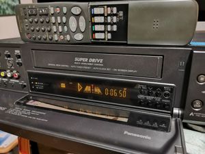 Panasonic NV-HS950 Super VHS videómagnó. - kép 2