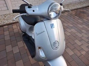 Vespa LX 50 Újszerű Gyári 8290km - kép 6