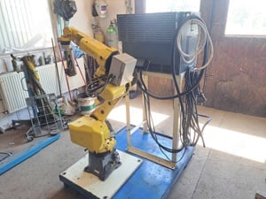 Eladó Fanuc M-10iA robot kar R-30iB vezérlő -vel ipari robot - kép 9