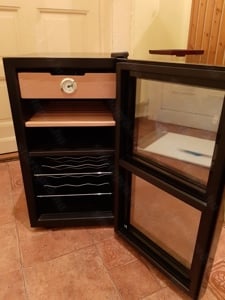 KLARSTEIN humidor és borhütő eladó