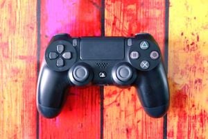 Kiváló PlayStation 4 Slim PS4 + 30 játék + kontroller + tartozékok! - kép 3