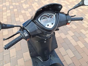 Kymco Agility City 4T 50 3900km Újszerű Gyári  - kép 5