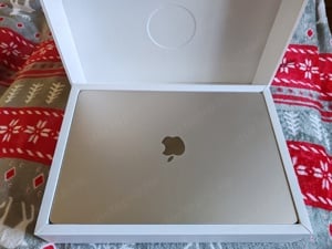 Apple Mac Book Air 2023 M2 15 Starlight 256 GB  - kép 2