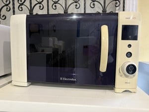 Használt Electrolux EMS2040 Mkrohullámú Sütő [H16510] 3 hónap garanciával