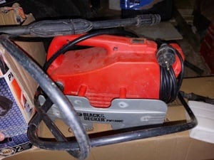 Black & Decker PW1300C magasnyomású mosó tartozékaival dobozába üzemképes de s viz cső végéről le ve - kép 3