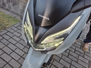 Honda Forza 350 Újszerű Gyári  - kép 7