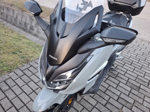 Honda Forza 350 Újszerű Gyári  - kép 8