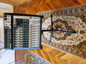 Soundcraft Signature 12 keverőpult - kép 4