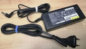 Fujitsu-Siemens ADP-70VB eredeti gyári laptop töltő adapter - 70W (19V 3.7A) - kép 2