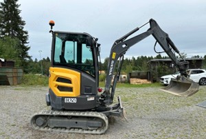 Volvo ECR25D kotrógép pótkocsival - kép 4